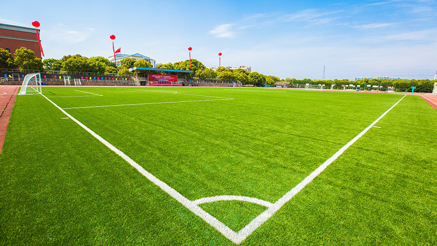 余姚中學(xué)足球場(chǎng)攝影圖一