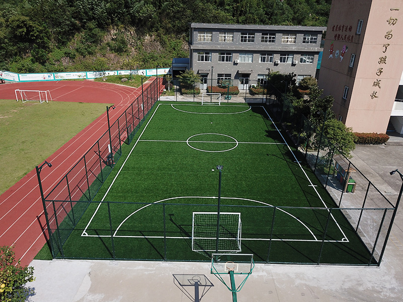二六市小學(xué)籠式足球場(chǎng)航拍圖二